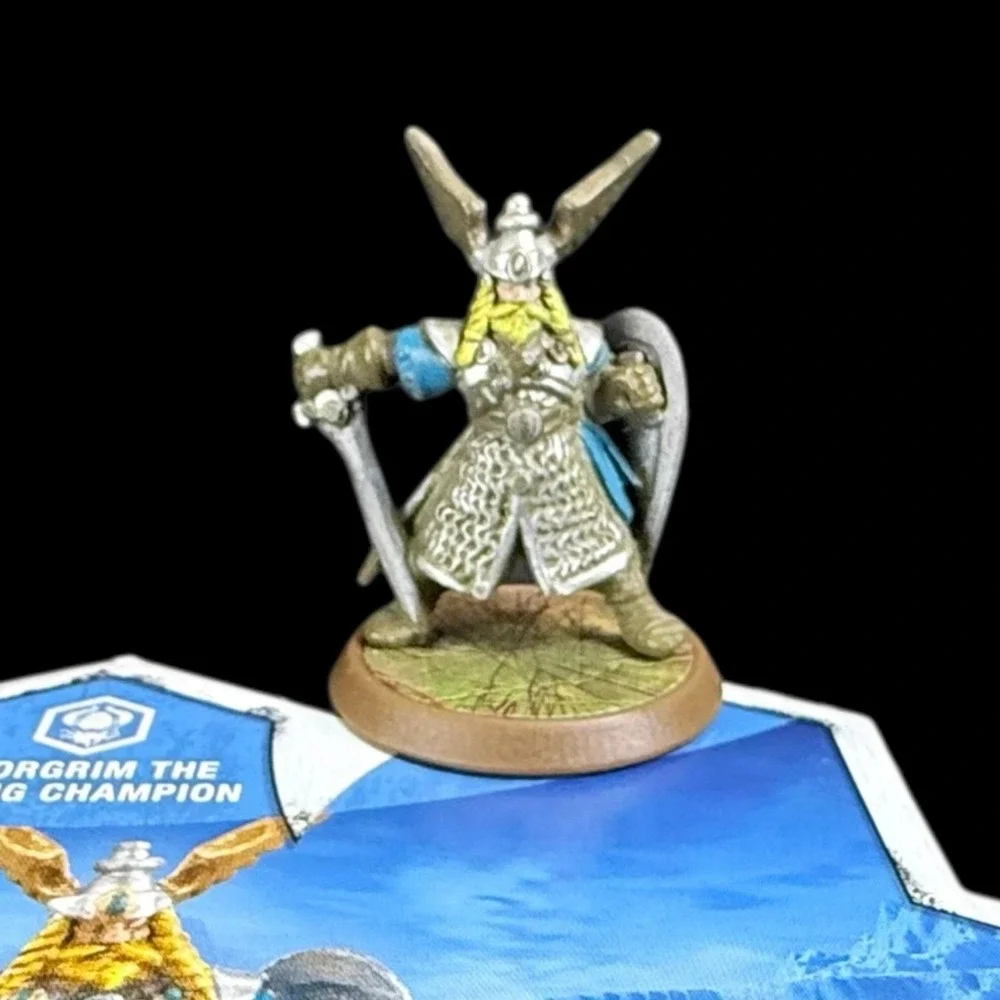Heroscape Raelin, Thorgrim and 2 of‎ 4 Tarn Viking Warriors 4 Figs 3 Cards